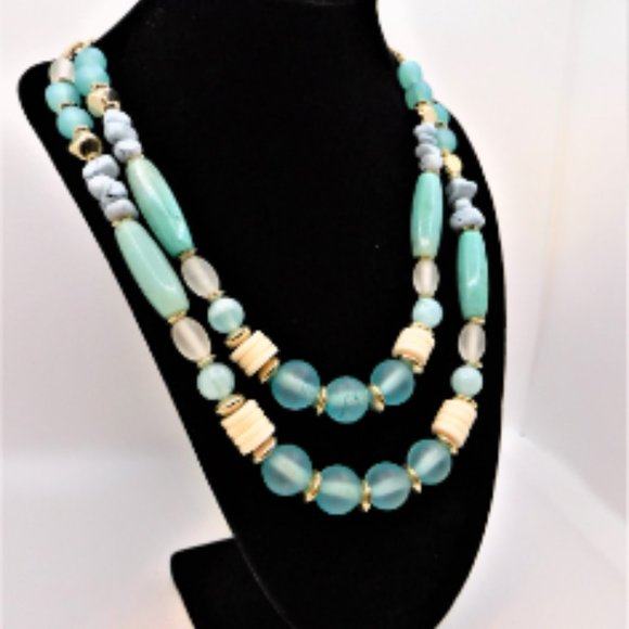 Gorgeous double strand aqua, cream, gold and medium blue bead necklace. - Picture 3 of 7